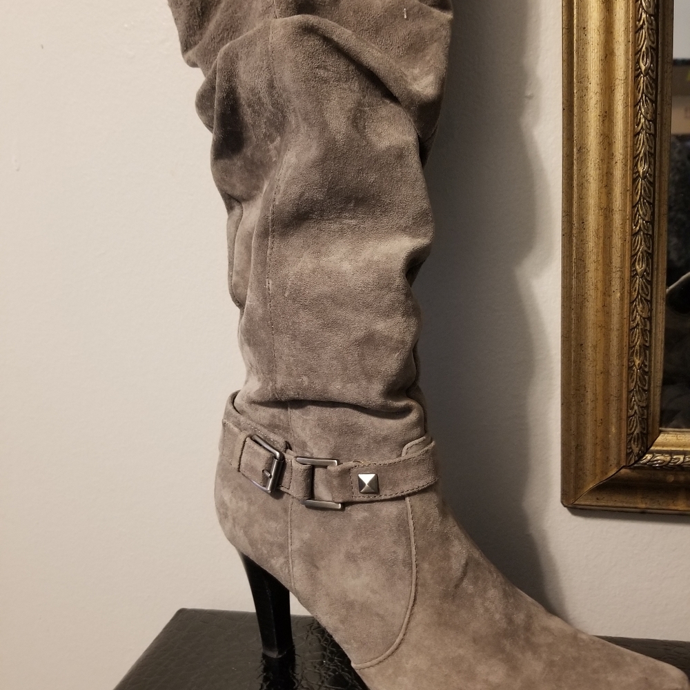 Grey suede leather boots in great condition.
